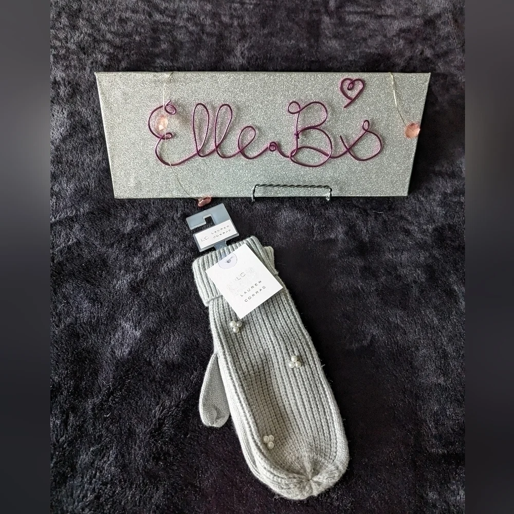 NWT Gray Lauren Conrad Mittens
